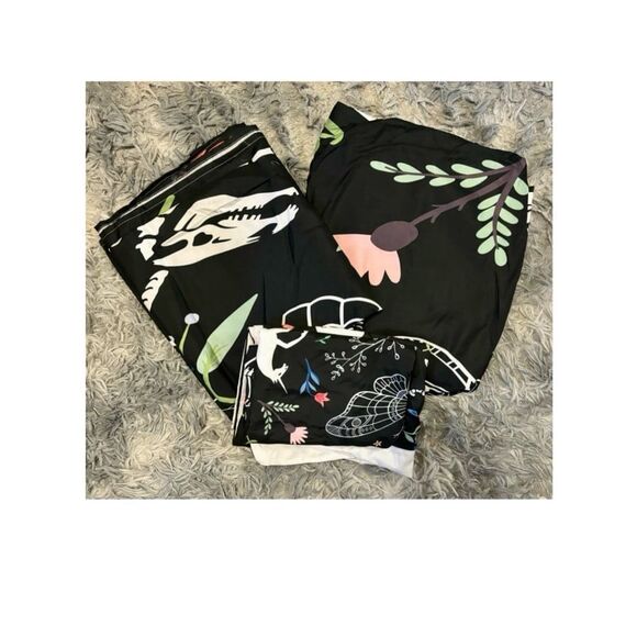 Death Moth Gothic Skull, Botanical Flower Floral Queen Sheet Set - Picture 2 of 2